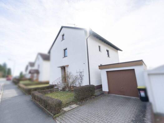 Mehrfamilienhaus zum Kauf 228.000 € 9 Zimmer 178 m² 536 m² Grundstück Neustadt Neustadt bei Coburg 96465