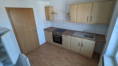 Wohnung zur Miete 530 € 2 Zimmer 58 m² Dachgeschoss frei ab sofort Zierker Straße 14 Neustrelitz Neustrelitz 17235