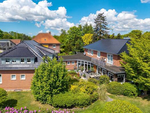 Villa zum Kauf 759.000 € 16 Zimmer 532 m² 1.976 m² Grundstück Ihrhove Westoverledingen 26810