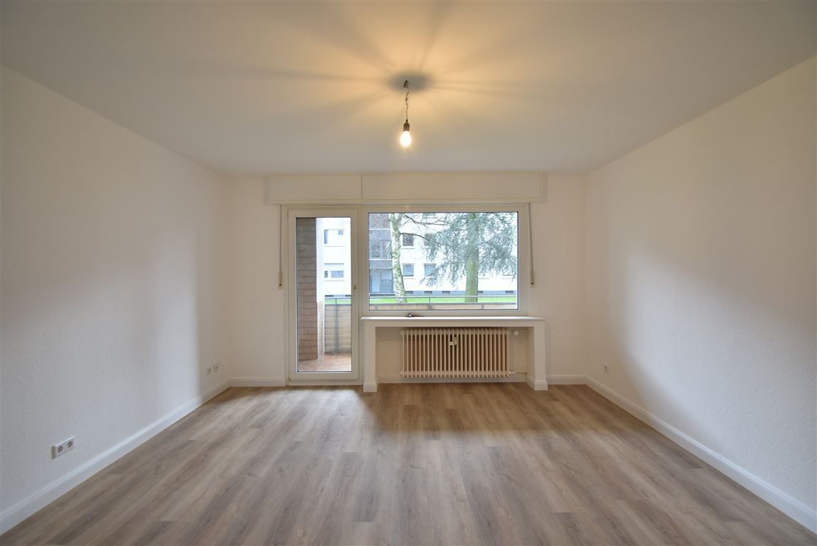 Wohnung zur Miete 850 € 4 Zimmer 82 m²<br/>Wohnfläche EG<br/>Geschoss ab sofort<br/>Verfügbarkeit Obere Holtener Straße 56a Röttgersbach Duisburg 47169