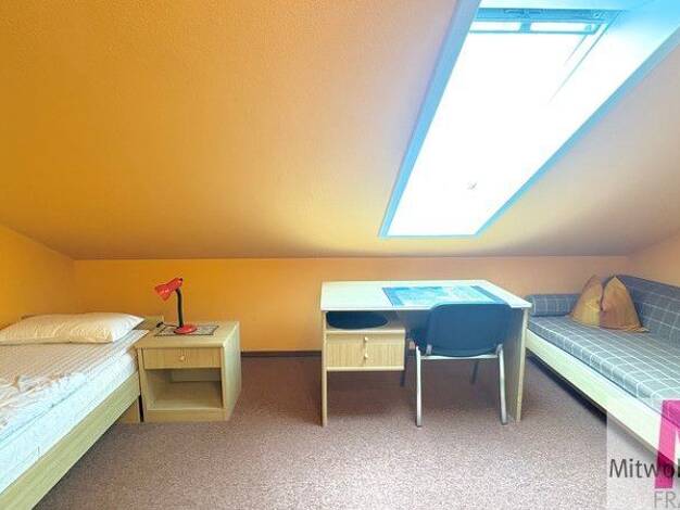 WG-Zimmer zur Miete auf Zeit 380 € 12 m² 1. Geschoss frei ab 01.10.2026 Unterfarrnbach Fürth 90766