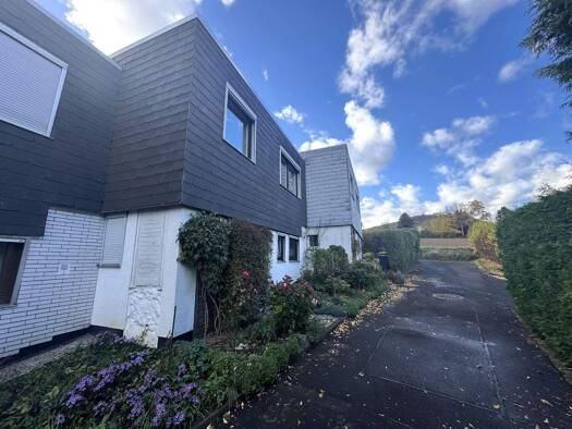 Reihenmittelhaus zum Kauf 259.000 € 4 Zimmer 120 m² 185 m² Grundstück frei ab sofort Nordshausen Kassel 34132