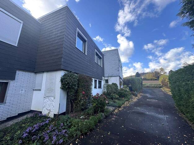 Reihenmittelhaus zum Kauf 259.000 € 4 Zimmer 120 m² 185 m² Grundstück frei ab sofort Nordshausen Kassel 34132