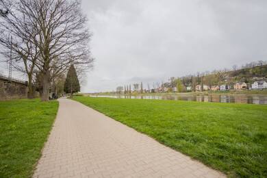 Einfamilienhaus zum Kauf 699.000 € 5,5 Zimmer 300 m² 218 m² Grundstück Pirna Pirna 01796
