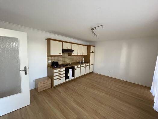 Wohnung zur Miete 350 € 2 Zimmer 46 m² frei ab sofort Struth Flieden 36103