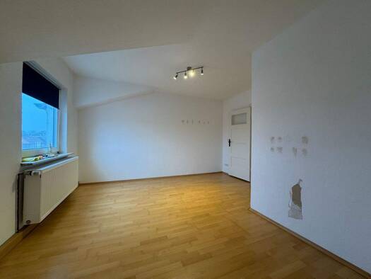 Wohnung zur Miete 365 € 1,5 Zimmer 41 m² frei ab sofort Müllerstraße 57 Heppens Wilhelmshaven 26384