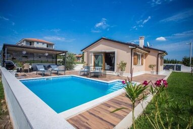 Haus zum Kauf 460.000 € 3 Zimmer 85 m² 1.063 m² Grundstück Porec center