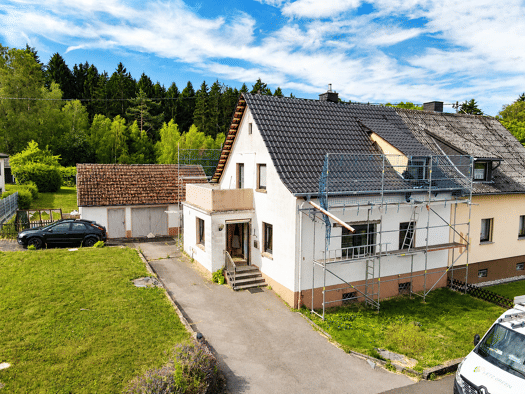 Doppelhaushälfte zum Kauf 242.000 € 5 Zimmer 125 m² 1.144 m² Grundstück Zerf 54314
