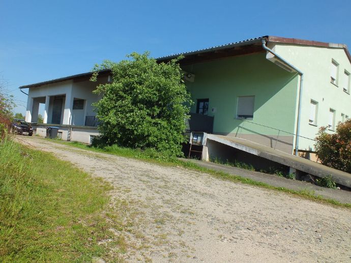 Bauernhaus zum Kauf provisionsfrei 1.175.000 € 210 m²<br/>Wohnfläche 21.000 m²<br/>Grundstück Rielasingen-Worblingen 78239