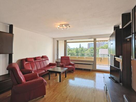 Wohnung zum Kauf 265.000 € 4,5 Zimmer 107 m² 2. Geschoss Eltingen Leonberg 71229