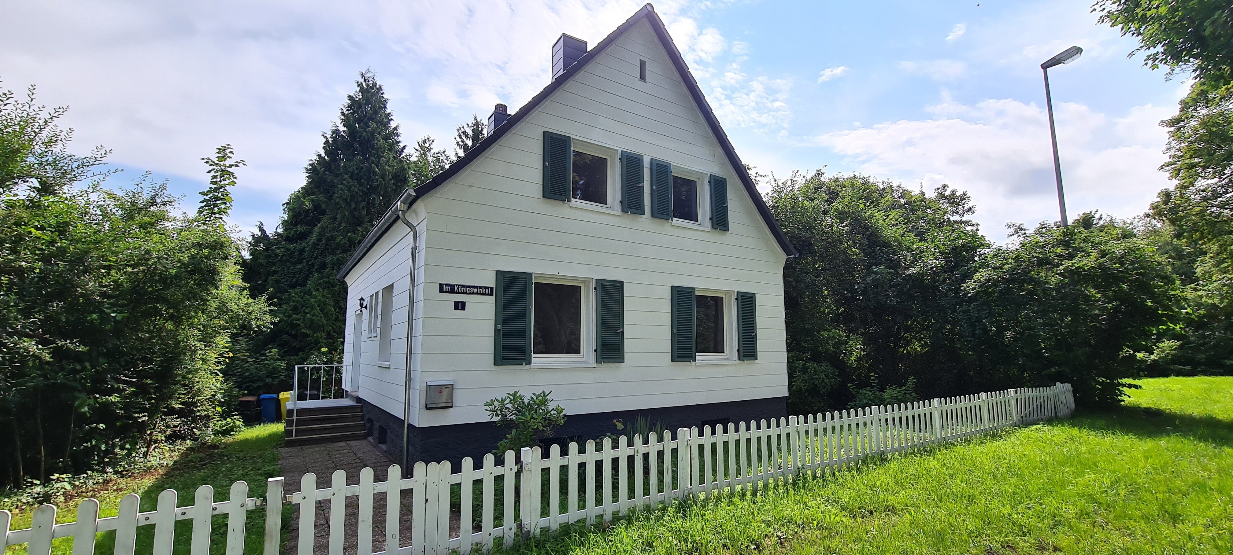 Einfamilienhaus zur Miete 1.150 € 5 Zimmer 137 m²<br/>Wohnfläche 542 m²<br/>Grundstück 01.12.2024<br/>Verfügbarkeit Am Königswinkel 1 Bubenhausen, Bez.1414 Zweibrücken 66482