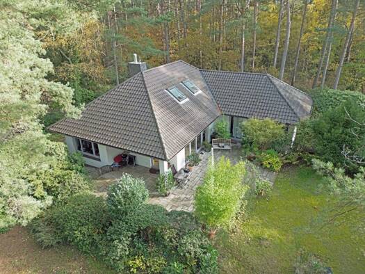 Einfamilienhaus zum Kauf 595.000 € 6 Zimmer 168 m² 1.303 m² Grundstück frei ab 01.05.2026 Bendestorf 21227