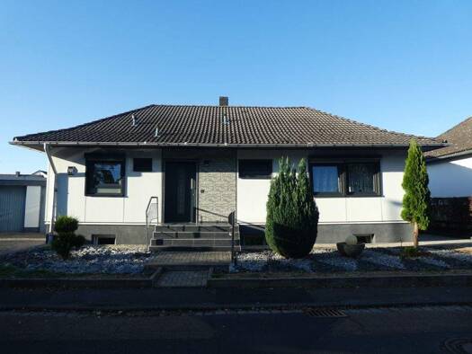 Bungalow zum Kauf 359.000 € 4 Zimmer 131 m² 727 m² Grundstück Linter Limburg an der Lahn 65550