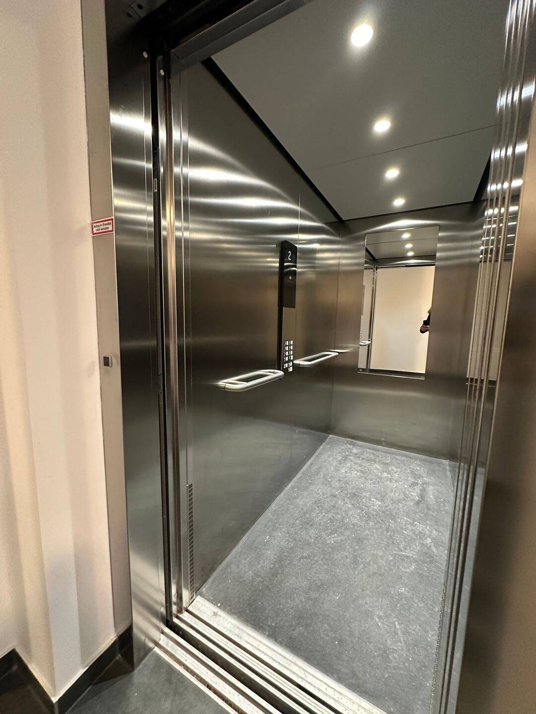 Property thumbnail 12