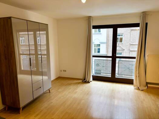 Wohnung zur Miete 625 € 1 Zimmer 34 m² Geschoss 2/5 frei ab 01.06.2026 Rückertstraße 4 St Johannis Nürnberg 90419