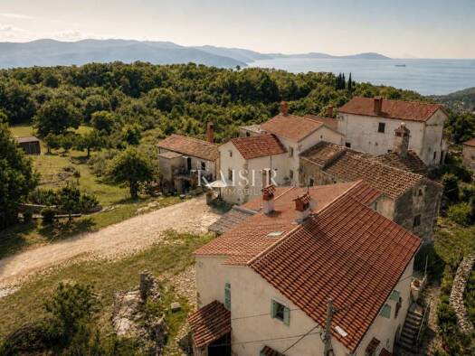 Haus zum Kauf 299.000 € 4 Zimmer 104 m² Zagore, Moscenicka Draga Mošćenička Draga