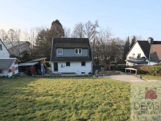 Einfamilienhaus zum Kauf 395.000 € 4 Zimmer 109,3 m² 953 m² Grundstück Vohwinkel Wuppertal 42329