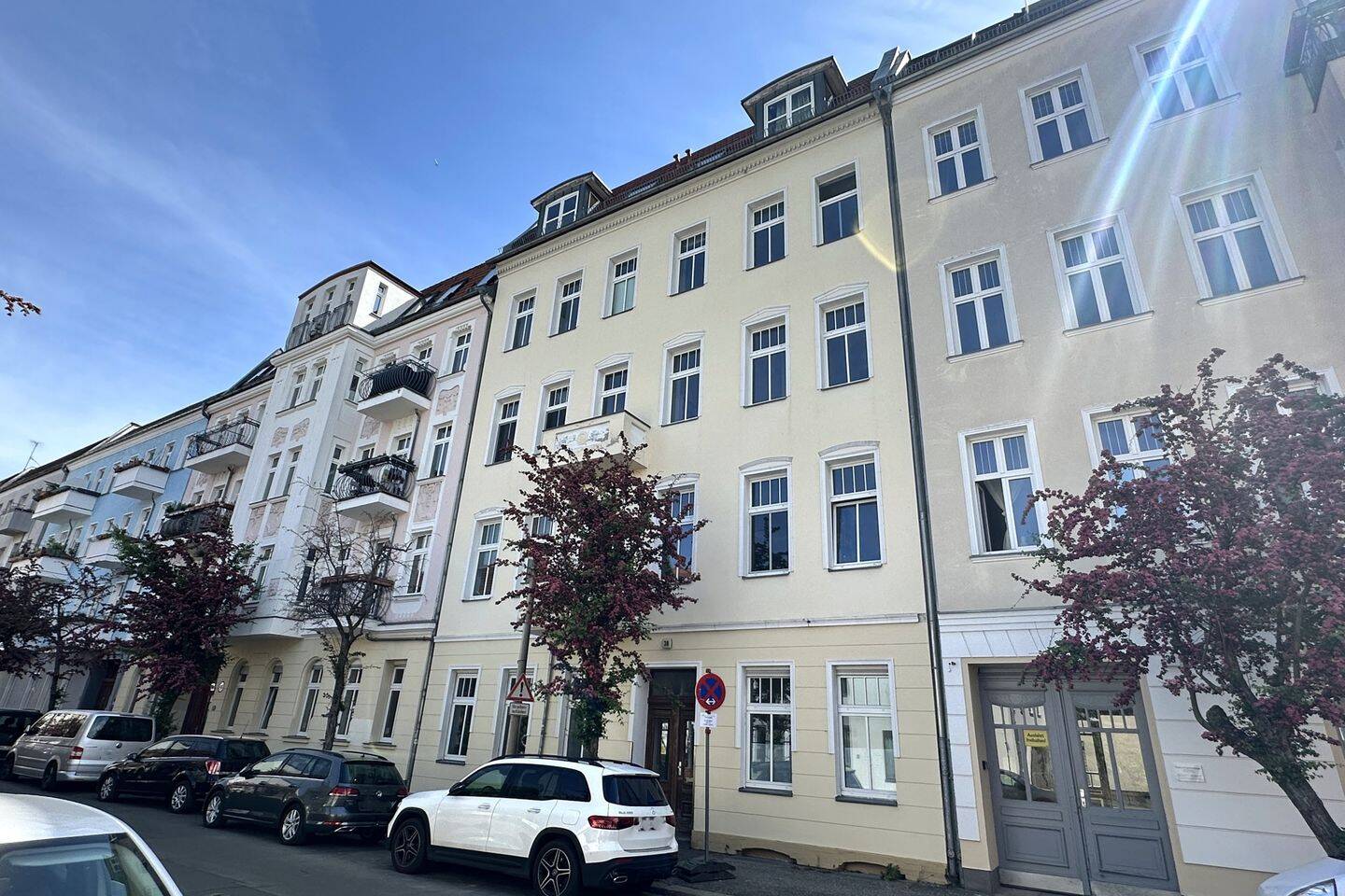 Property thumbnail 2