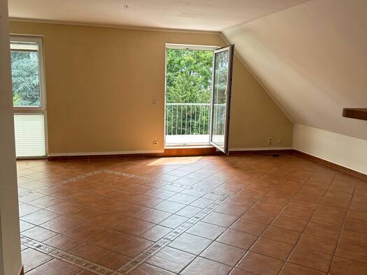 Wohnung zur Miete 980 € 3 Zimmer 100 m² 2. Geschoss frei ab sofort Friedrichsdorf 61381