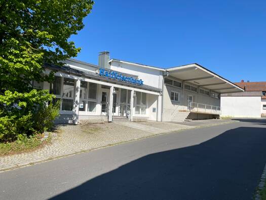 Haus zum Kauf 140.000 € 8 Zimmer 1.979 m² Grundstück Mähring 95695