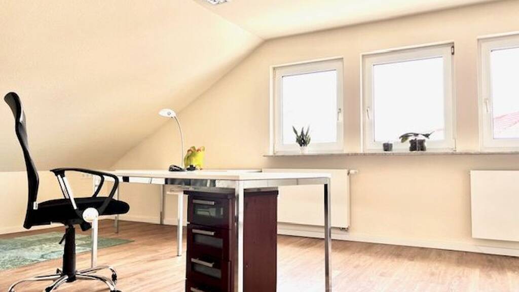 Bürofläche zur Miete provisionsfrei 750 € 38 m² Bürofläche Max-Eyth-Str. Grunbach Remshalden 73630