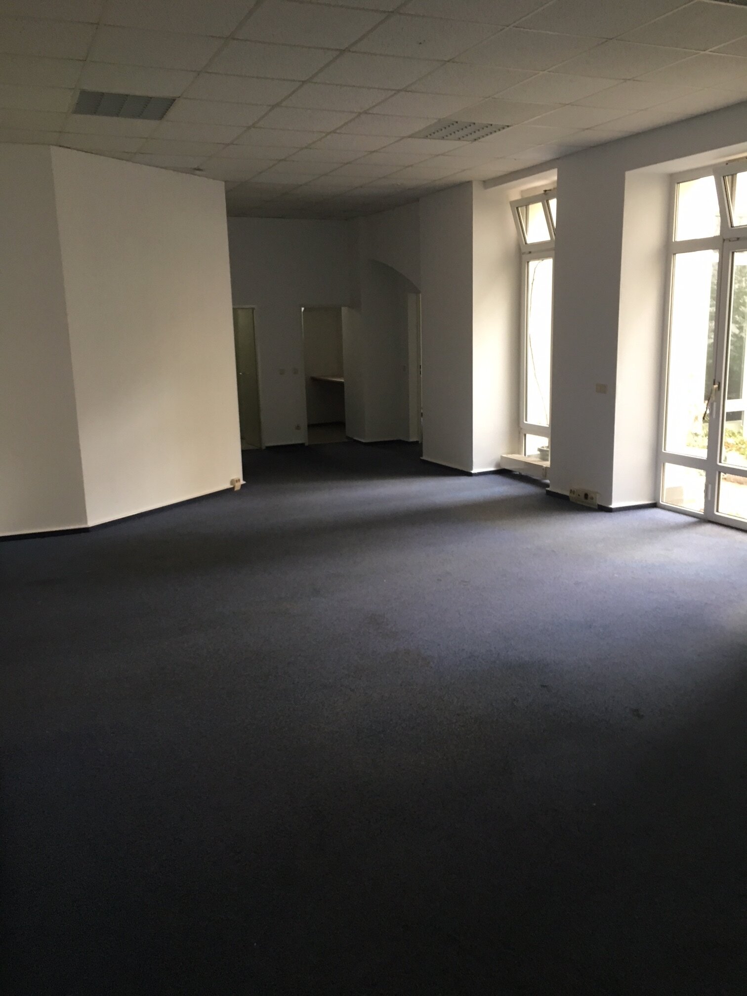 Praxisfläche zur Miete 3.405 € 7 Zimmer 208 m²<br/>Bürofläche Huttenstrasse 31 Moabit Berlin 10555