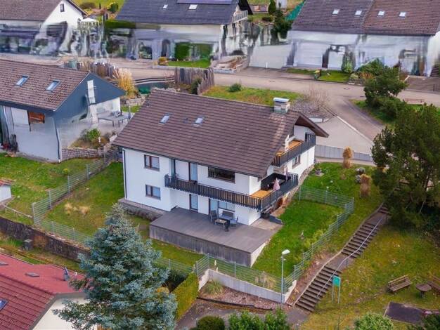 Einfamilienhaus zum Kauf als Kapitalanlage geeignet 780.000 € 8 Zimmer 275 m² 689 m² Grundstück Lautenbach Gernsbach 76593