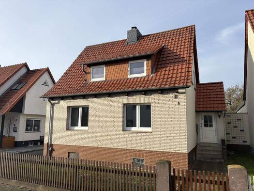 Einfamilienhaus zum Kauf 189.000 € 6 Zimmer 103,3 m² 1.231 m² Grundstück Höckelheim Northeim 37154