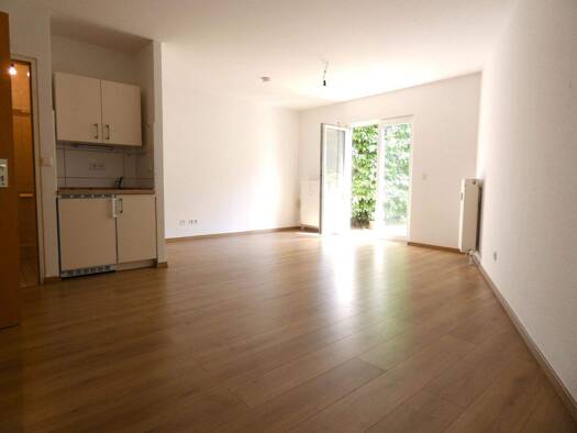 Studio zur Miete 385 € 1 Zimmer 32,4 m² 1. Geschoss Wolfgang-Heinze-Str. 55 Connewitz Leipzig 04277