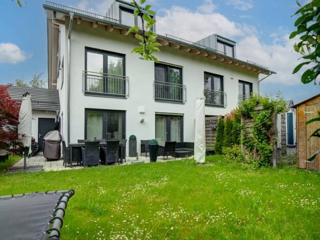 Doppelhaushälfte zum Kauf 1.100.000 € 6 Zimmer 205 m² 328 m² Grundstück Brunnthal 85649