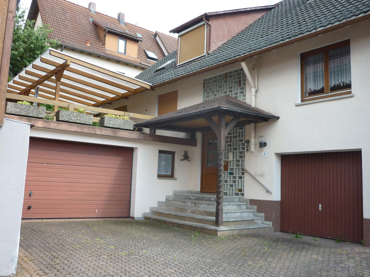 Mehrfamilienhaus zum Kauf provisionsfrei 239.900 € 10 Zimmer 200 m²<br/>Wohnfläche 465 m²<br/>Grundstück Am Linsenberg 4 Windheim Wartmannsroth / Windheim 97797