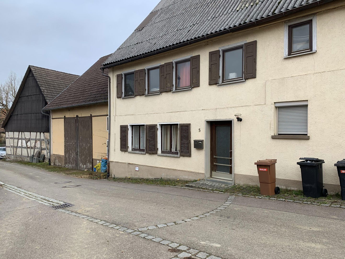 Einfamilienhaus zum Kauf provisionsfrei 169.000 € 5 Zimmer 162 m²<br/>Wohnfläche 590 m²<br/>Grundstück Heggäßle 5 Nesselbach Langenburg 74595