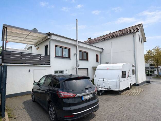 Haus zum Kauf 8 Zimmer 161 m² 457 m² Grundstück Kaldauen Siegburg 53721
