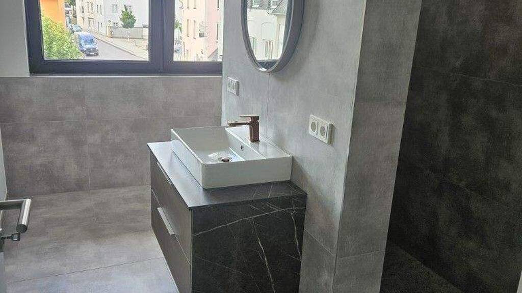 Wohnung zum Kauf 230.000 € 2,5 Zimmer 85 m² 2. Geschoss Trier-West-Pallien Trier Euren 54294