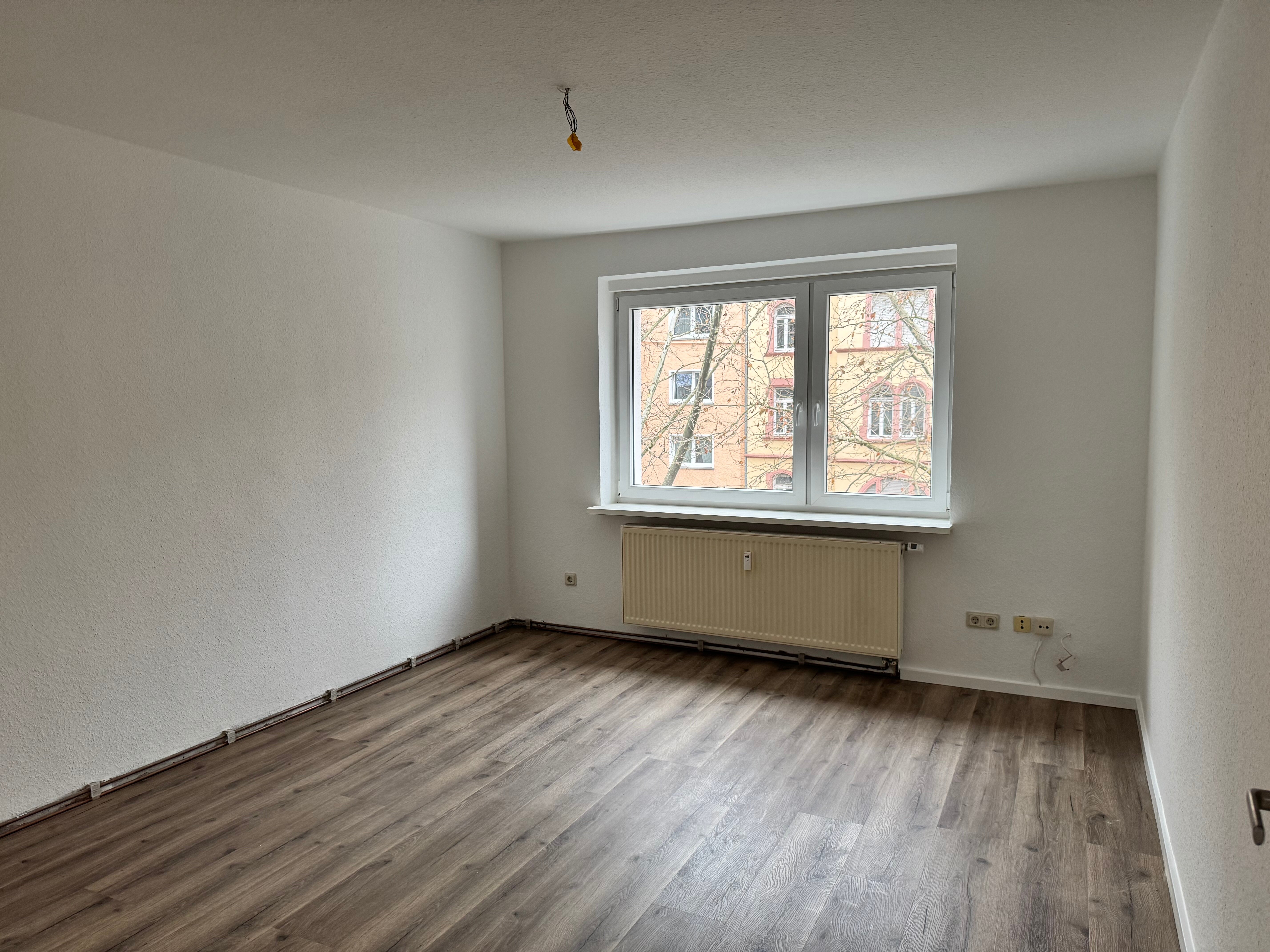 Wohnung zur Miete 825 € 2 Zimmer 57 m²<br/>Wohnfläche 3.<br/>Geschoss ab sofort<br/>Verfügbarkeit Kaiser-Wilhelm-Ring 13 Neustadt Mainz 55118