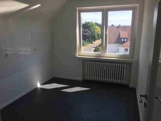 Wohnung zur Miete 1.200 € 4 Zimmer 95 m² Geschoss 2/3 frei ab 01.02.2026 Stadthagen 31655