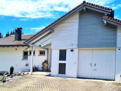 Haus zum Kauf 880.000 € 6,5 Zimmer 159,6 m² 859 m² Grundstück Neuhaus Oberteuringen 88094