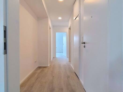 Wohnung zur Miete 1.000 € 3 Zimmer 80 m² Geschoss 1/13 Widdersdorf Köln 50859