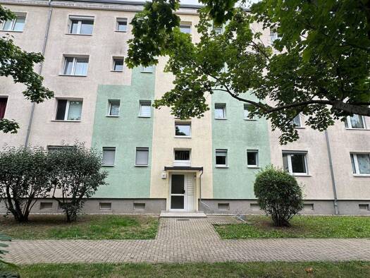 Wohnung zum Kauf 49.950 € 3 Zimmer 67 m² 3. Geschoss frei ab sofort Albert- Schweitzer- Straße 42 Weißenfels 06667