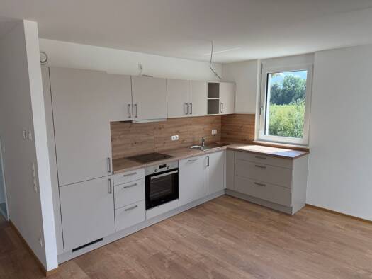 Wohnung zur Miete 950 € 3 Zimmer 74 m² Geschoss 1/2 frei ab sofort Velden Velden 84149