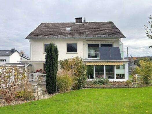 Mehrfamilienhaus zum Kauf 375.000 € 8 Zimmer 178 m² 831 m² Grundstück Belecke Warstein, Belecke 59581