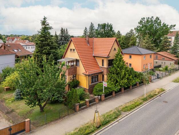 Villa zum Kauf 470.000 € 7 Zimmer 213 m² 763 m² Grundstück frei ab sofort Luckenwalde Luckenwalde 14943