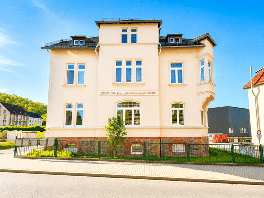 Wohnung zum Kauf 98.000 € 3 Zimmer 130 m² 1. Geschoss Weida Weida 07570