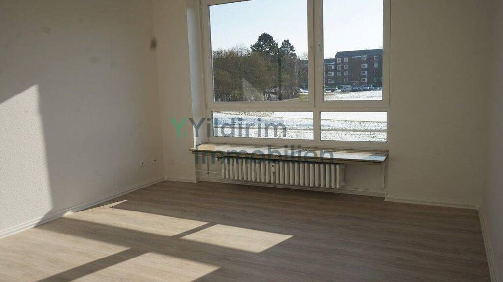 Wohnung zur Miete 955 € 4 Zimmer 95 m² 1. Geschoss frei ab 01.03.2026 Cuxhaven 27472