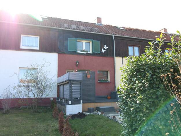 Reihenmittelhaus zum Kauf 79.500 € 3 Zimmer 80 m² 195 m² Grundstück Schedewitz Zwickau 08056