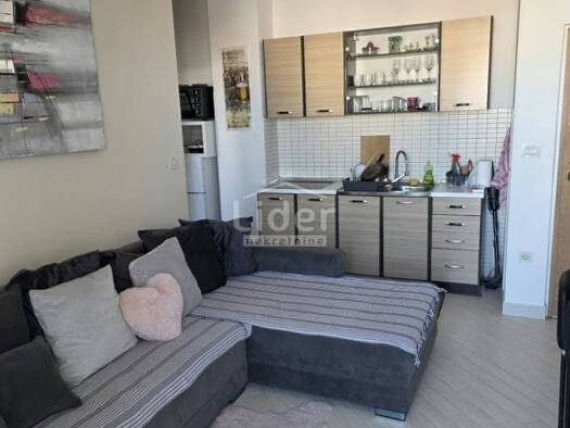 Wohnung zur Miete 600 € 2 Zimmer 44 m² 1. Geschoss Novalja Novalja 53291