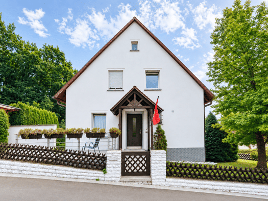 Mehrfamilienhaus zum Kauf als Kapitalanlage geeignet 380.000 € 6 Zimmer 155 m² 592 m² Grundstück Dittelbrunn Dittelbrunn 97456