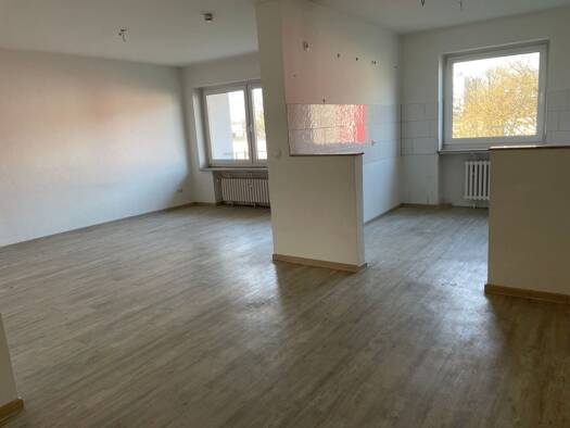 Wohnung zur Miete 750 € 3 Zimmer 76 m² 2. Geschoss frei ab 01.05.2026 Augustastr. 130 Bruch Dinslaken 46537