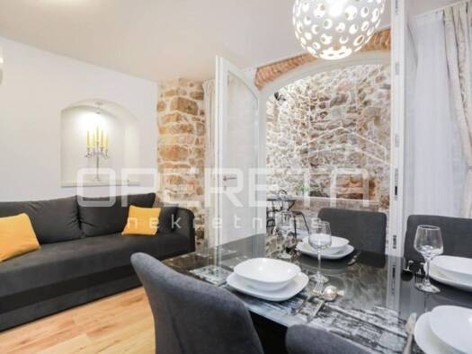 Einfamilienhaus zum Kauf 419.000 € 4 Zimmer 110 m² 100 m² Grundstück Šibenik 22000