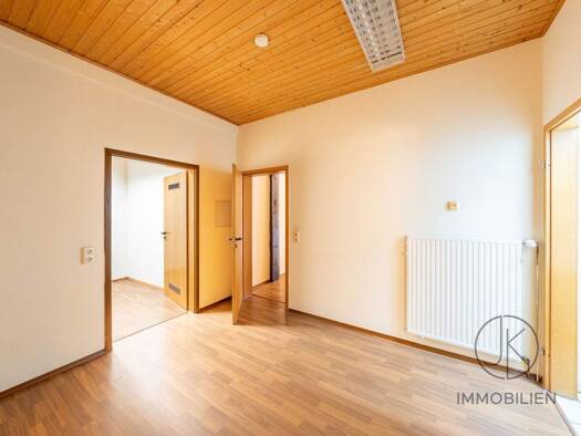 Bürofläche zur Miete 1.500 € 5 Zimmer 165,2 m² Bürofläche Kirchhuchting Süd 28259